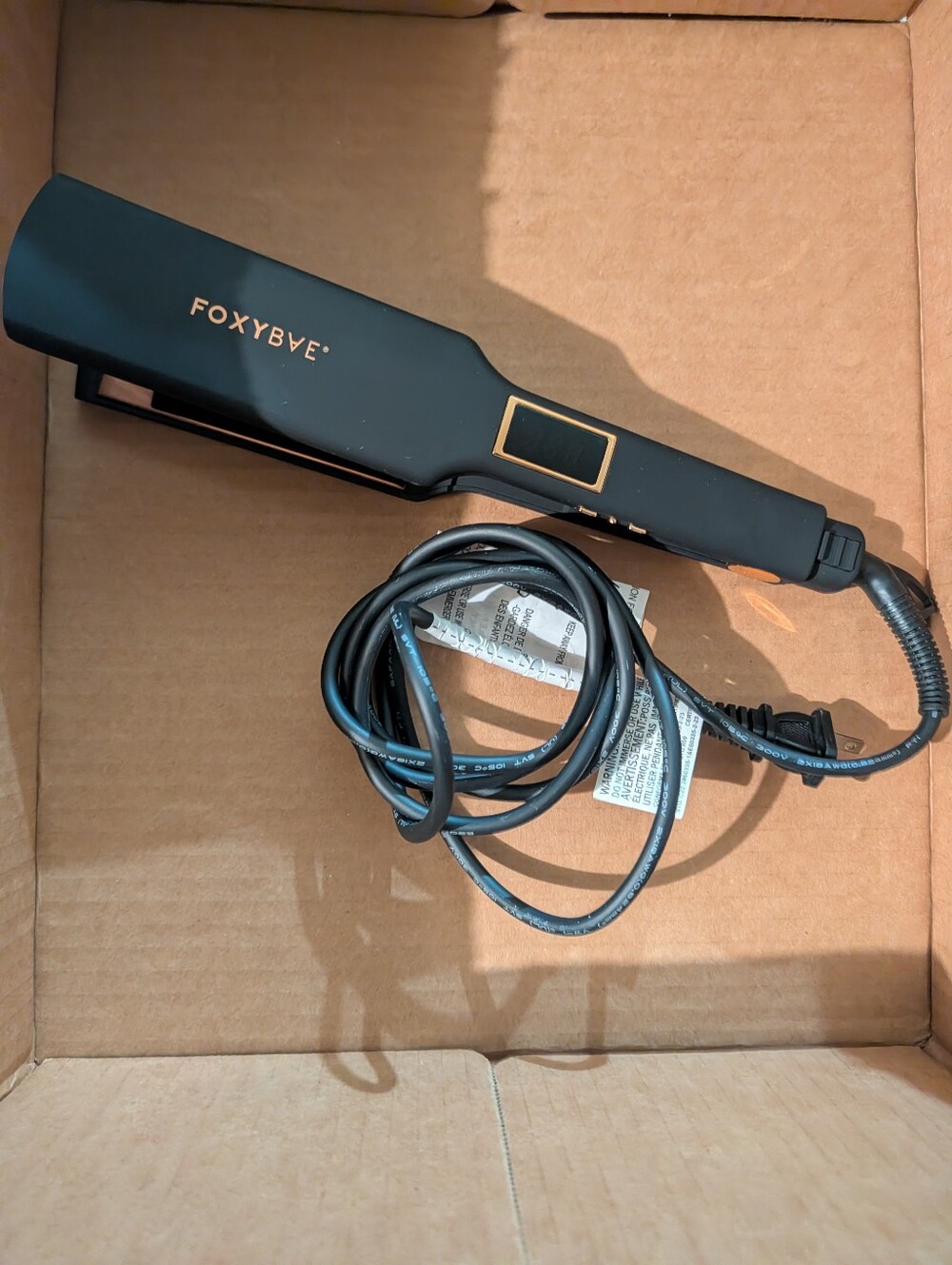 NEW FoxyBae TRES Sleek 1.75" Titanium Flat Iron Wide Plate Rose Gold Black